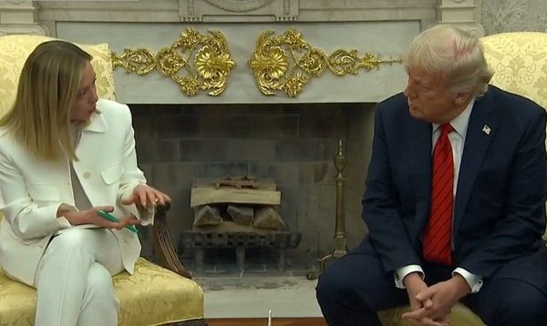 Trump, atac la Papa: Premierul italian, reacție dură. Ce zice șeful de la Casa Albă