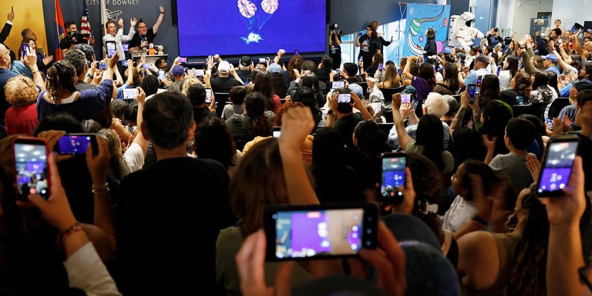 Trump anunță: Următorul țel, Marte! Reacția după Artemis II