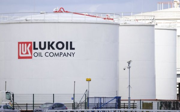 România, la mila SUA pentru Petrotel. Unde ajung banii rușilor?