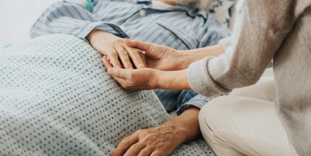 Semnul misterios de pe mâini: Te apropii de moarte fără să știi