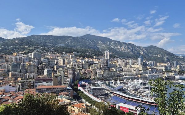 Akhmetov, cel mai bogat ucrainean, și-a luat apartament de 471 milioane € în Monaco