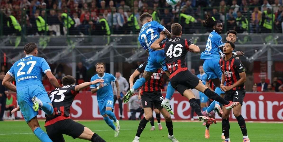 Napoli a obținut o victorie importantă în duelul cu AC Milan, urcând pe locul secund în Serie A Napoli a învins-o pe AC Milan cu scorul de 1-0 într-un meci crucial din etapa a 31-a a campionatului italian, Serie A, disputat pe stadionul Diego Maradona