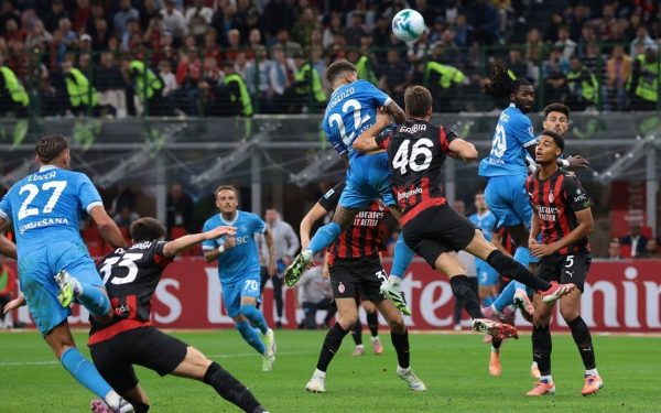 Napoli a obținut o victorie importantă în duelul cu AC Milan, urcând pe locul secund în Serie A Napoli a învins-o pe AC Milan cu scorul de 1-0 într-un meci crucial din etapa a 31-a a campionatului italian, Serie A, disputat pe stadionul Diego Maradona