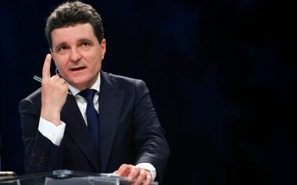 Nicuşor Dan: Guvern minoritar? Primarul pune întrebarea cheie