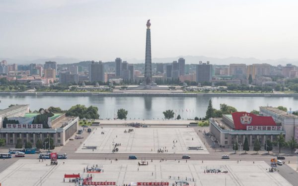 Cum forțează Rusia cetățenii să viziteze Coreea de Nord