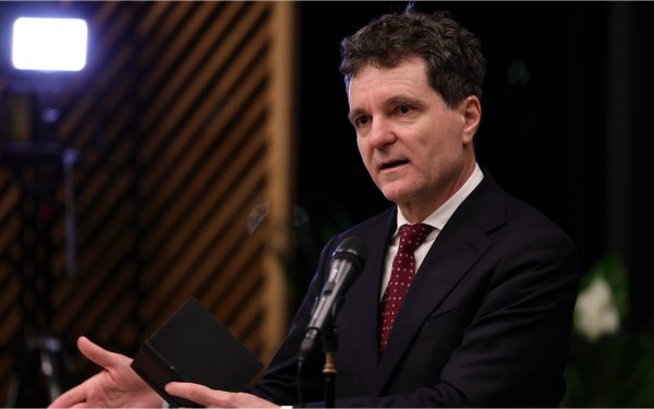 Președintele Nicușor Dan a semnat decretele pentru numirea noilor șefi ai Parchetelor Președintele Nicușor Dan a semnat miercuri, 8 aprilie, decretele de numire a șefilor din importante parchete din România