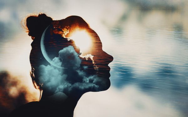 De ce nu putem scăpa de gândurile negre noaptea