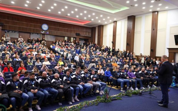 Universitatea din Timișoara vrea să atragă diaspora: „Școala românească e competitivă”