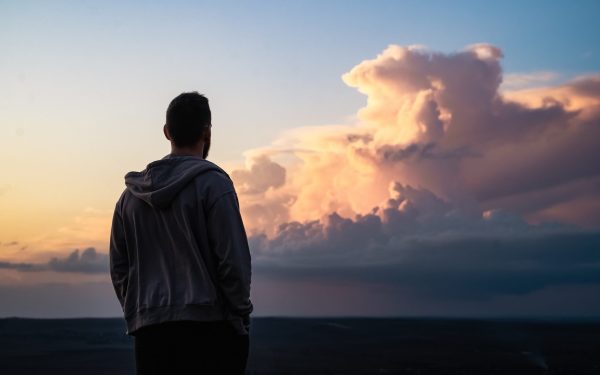 Ce dezvăluie știința despre SINGURĂTATE: efecte neașteptate