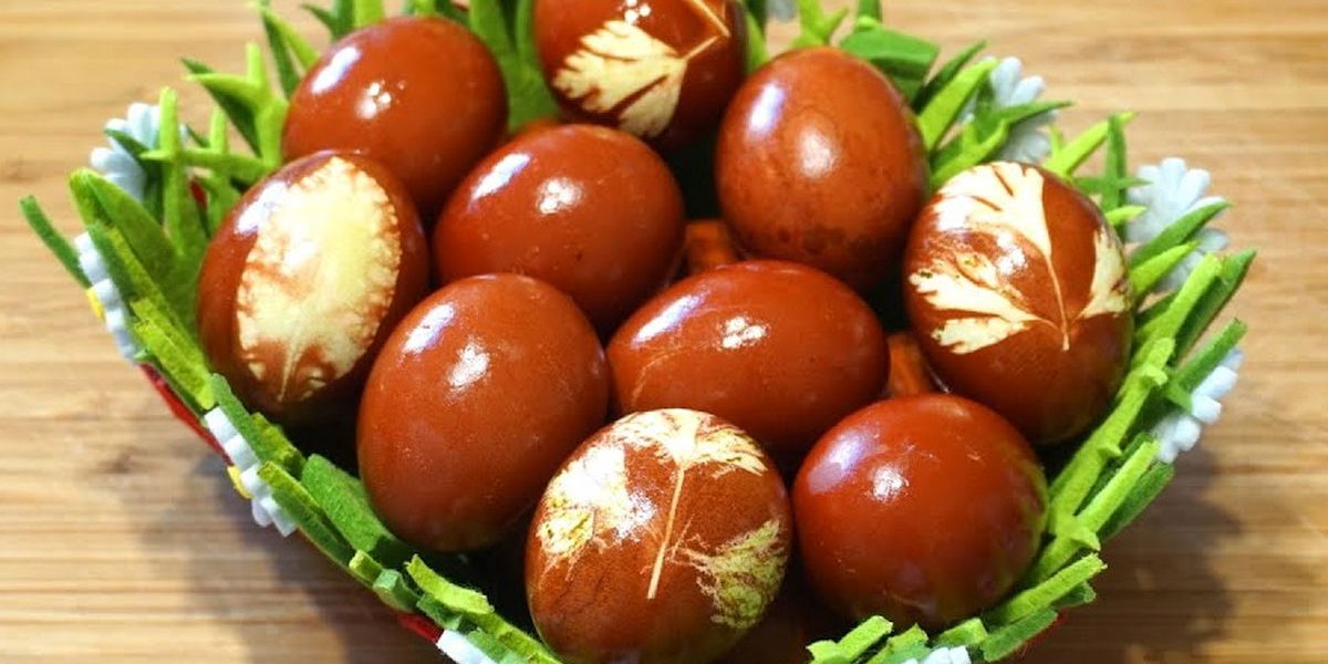 Ouă roșii, ca-n copilărie: gospodinele aleg sfecla, metoda-vedetă!