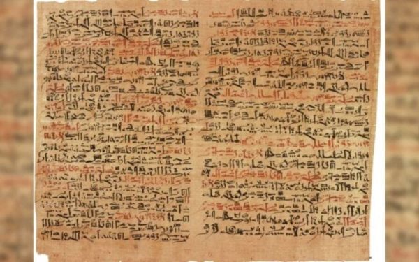 Papirusul Edwin Smith, unul dintre cele mai vechi și mai importante documente medicale ale lumii, a fost descoperit în Egipt și datat în jurul anului 1600 î.Hr