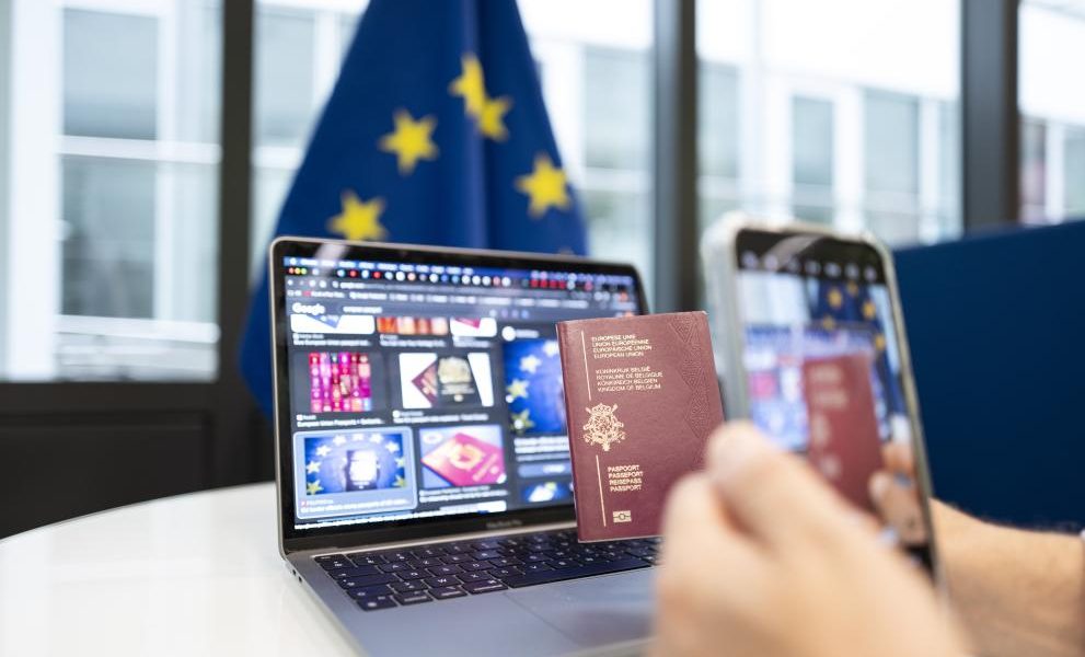 Noua identitate digitală a UE: Siguranța datelor contra riscurilor cetățenilor europeni