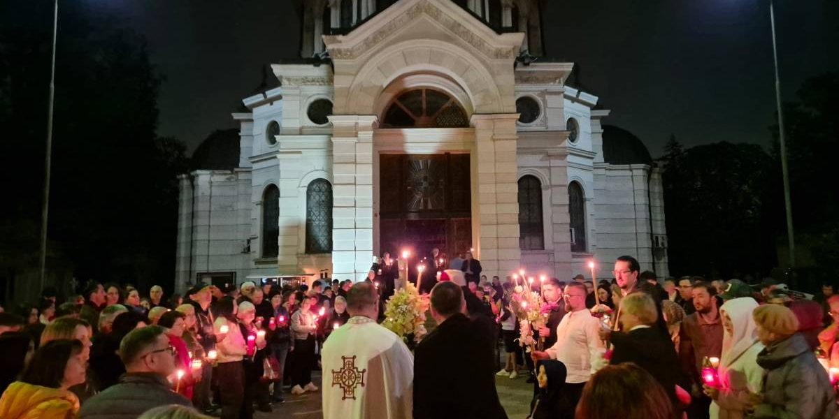 Când se sfințește pasca: Ora la care creștinii primesc binecuvântarea