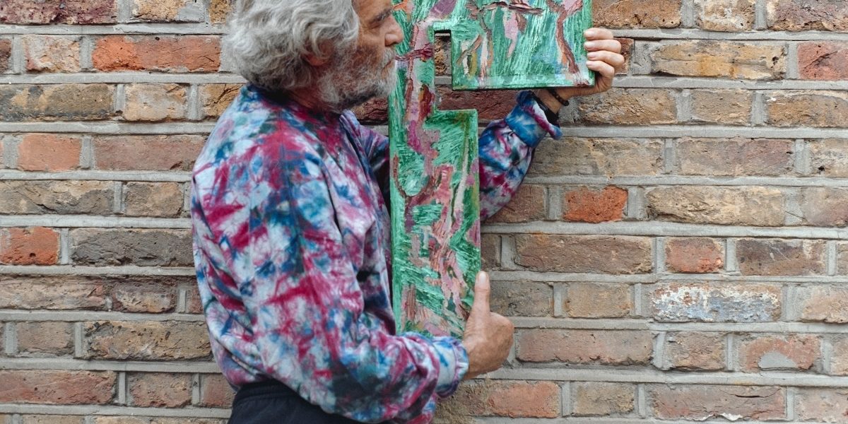 Ivan Gallery expune lucrările târzii ale artistului Paul Neagu