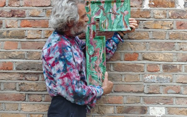 Ivan Gallery expune lucrările târzii ale artistului Paul Neagu