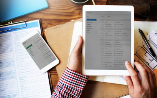 Fuziunea documentelor PDF, o necesitate în era digitală Documentele în format PDF sunt omniprezente, de la rapoarte oficiale la cursuri universitare sau documente scanate
