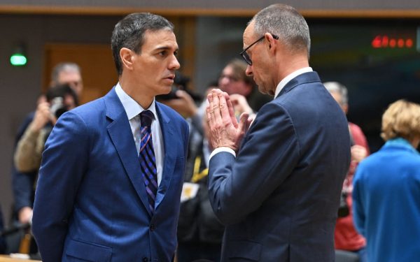 Nou lider progresist: Strategia lui de imagine, criticată de stânga