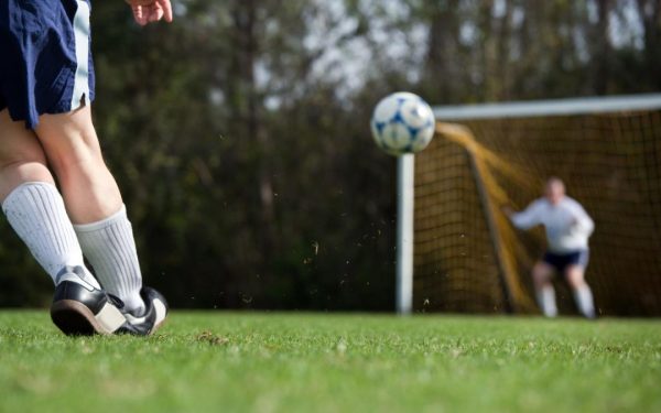 Juniorii unui club de fotbal, internați cu toxiinfecție alimentară