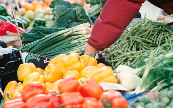 În prag de Paște, autoritățile au intensificat controalele alimentare în județul Ilfov, descoperind nereguli grave la mai multe firme care se ocupă cu depozitarea și comercializarea produselor