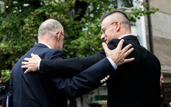 ONG atacă liderii UDMR: Plângere penală în Ungaria și România, efect al implicării electorale