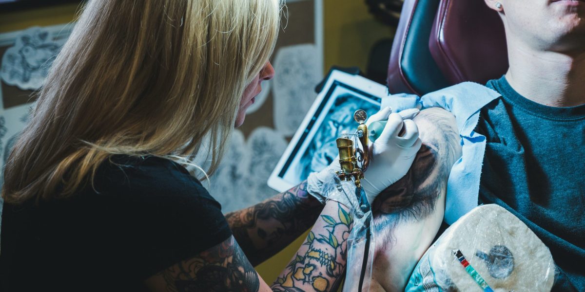 Artiști tatuatori din România și Europa, la Timișoara