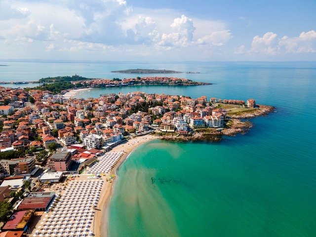 Sozopol, bulgărească, rivalizează Amalfi: Aglomerată, dar mai ieftină ca-n Italia
