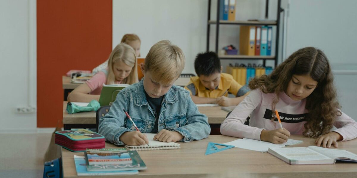 Profesorii, așteptare încheiată: Concursuri pentru posturi, din nou permise