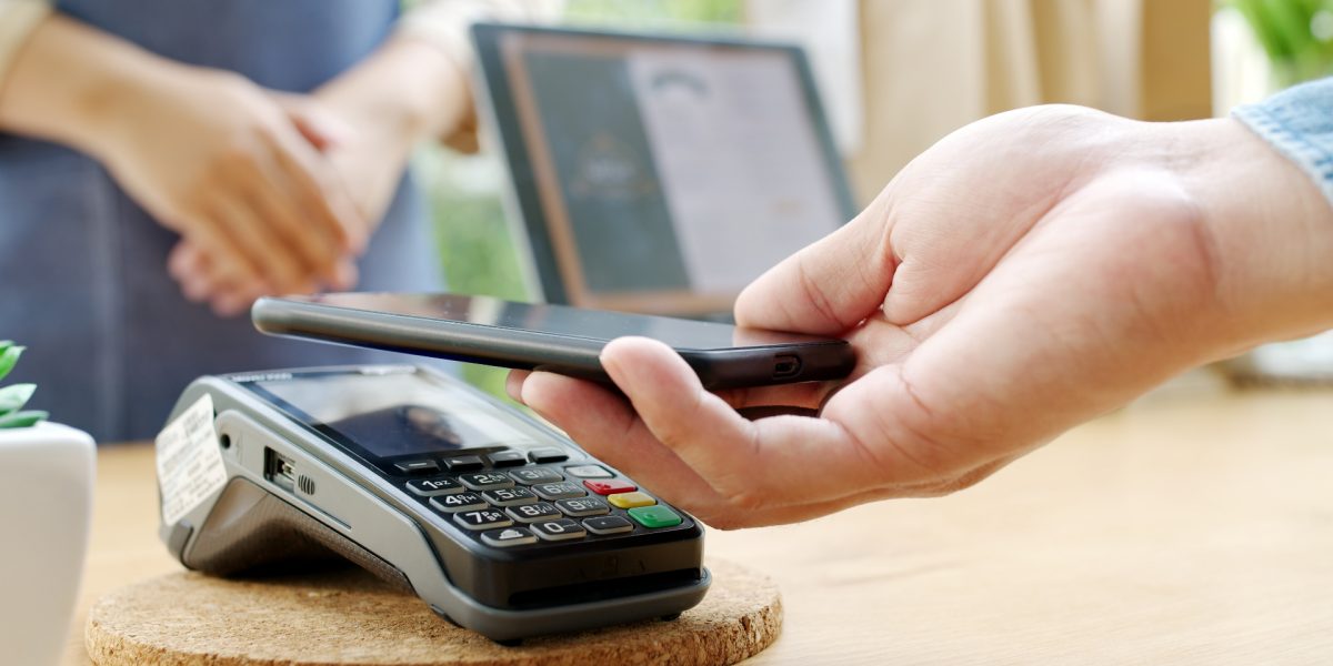 Noua versiune NGate: Malware pe Android fură date NFC de pe carduri