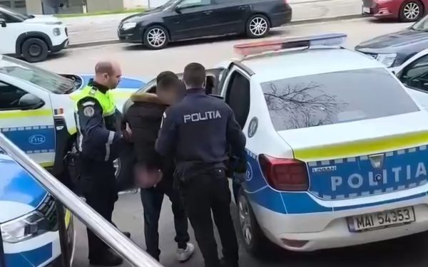 Tânăr violent, în București: Pumn în față pentru polițistul care i-a dat un avertisment
