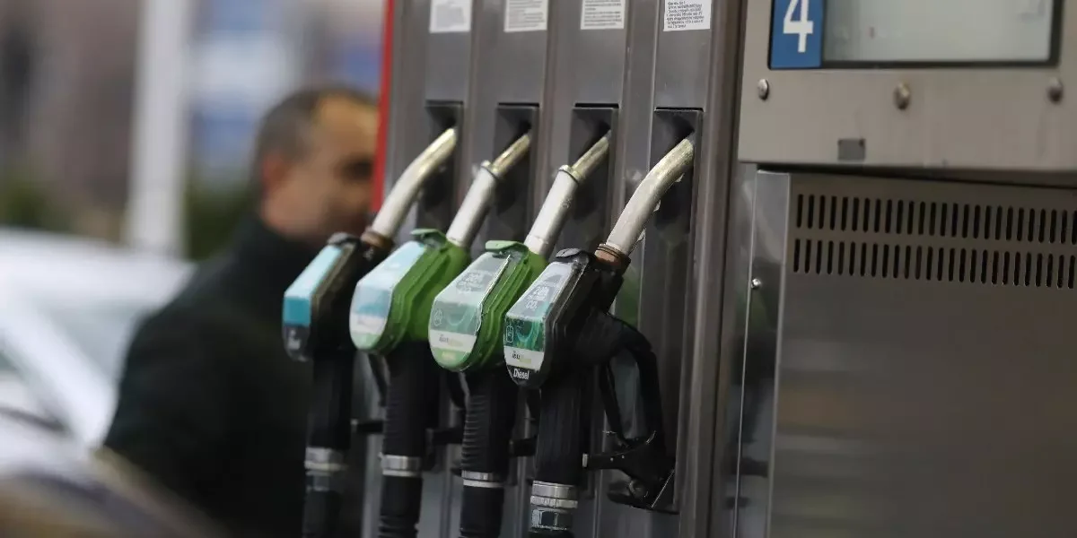 Benzină și motorină: Cât scoți din buzunar pe 20 aprilie 2026? Impactul crizei de kerosen