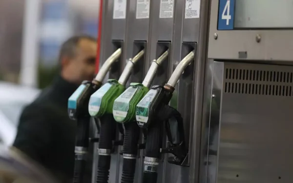 Benzină și motorină: Cât scoți din buzunar pe 20 aprilie 2026? Impactul crizei de kerosen