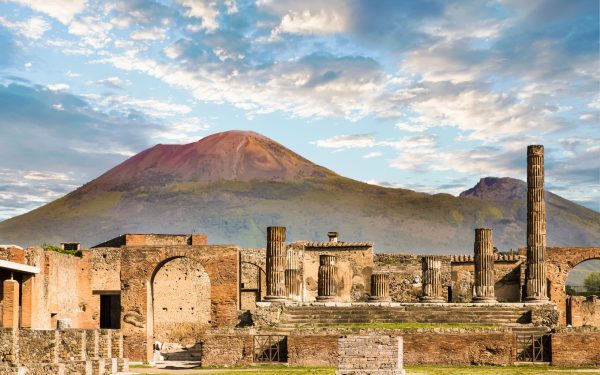 Prima cartografiere detaliată a sitului arheologic Pompeii, finalizată după opt luni de muncă După aproape un an de eforturi intensive, specialiștii au finalizat proiectul de cartografiere detaliată a sitului antic Pompeii