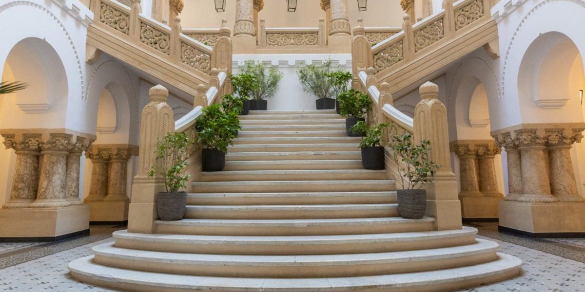 Primăria București, monument istoric, deschide porțile publicului în weekend