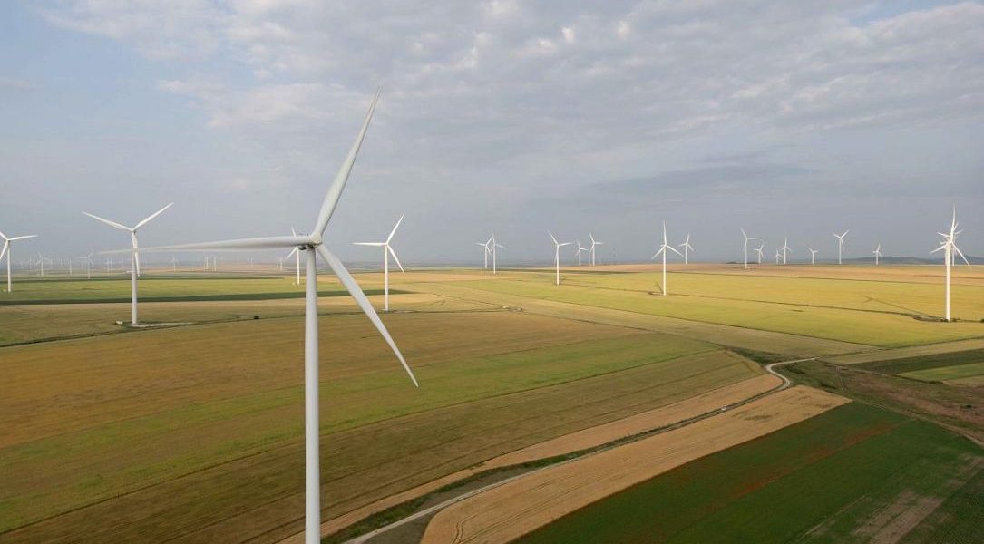 PPC România montează sistem uriaș de stocare la o fermă eoliană