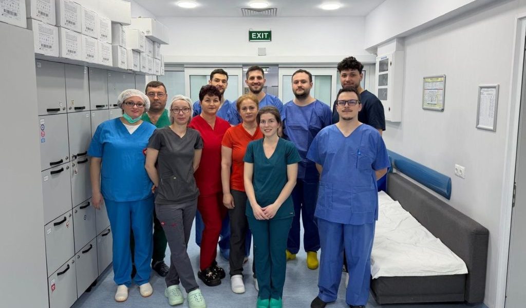 Viață și speranță de Paști: Bucurie în case, cu gândul la România