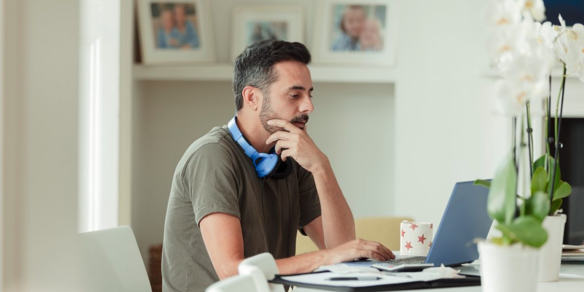 Work From Home revine în UE: Comisia Europeană forțează munca de acasă
