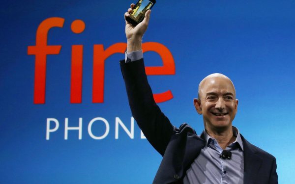 Amazon vrea iar un smartphone: Experimentul „Fire Phone” s-a repetat?
