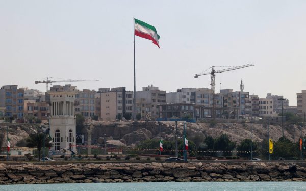 Iranul amenință: Rămâne în Strâmtoarea Ormuz până la garantarea drepturilor