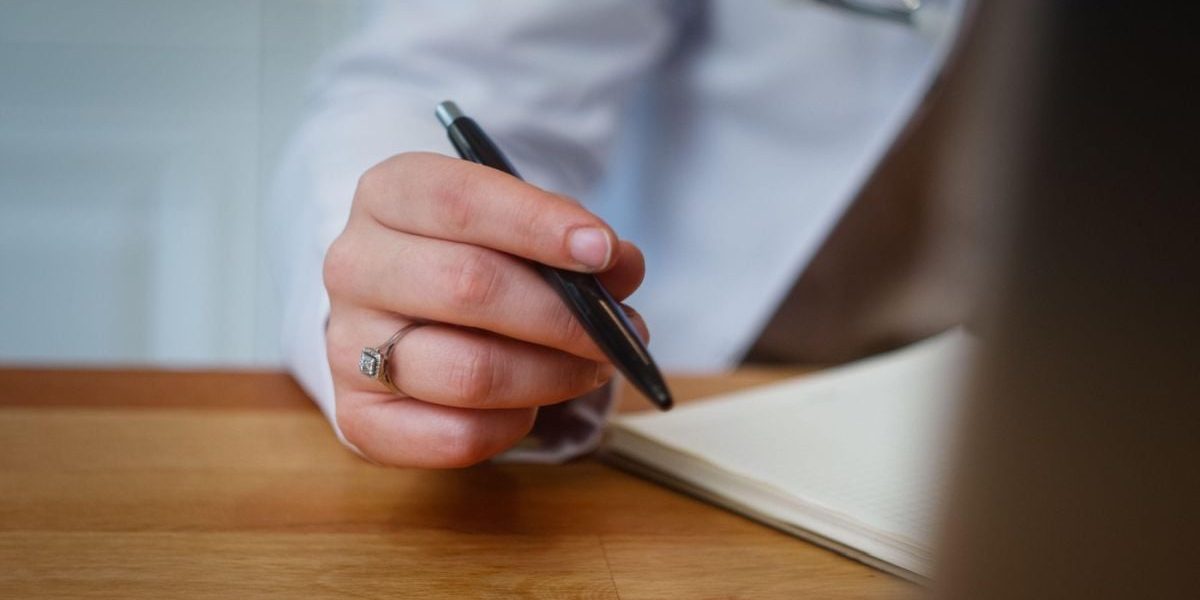 Doctorița din Italia, scandal cu pacienta: Refuză să mai trateze rudele!