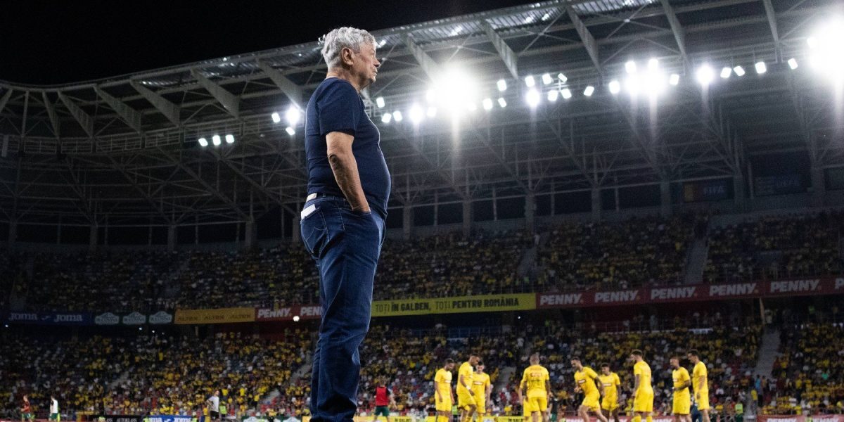 Mircea Lucescu, un pionier al analizei tactice în fotbal, a implementat metode avansate de pregătire și studiu al meciurilor încă din perioada regimului comunist, cu mult înainte ca aceste tehnici să devină standard în fotbalul mondial
