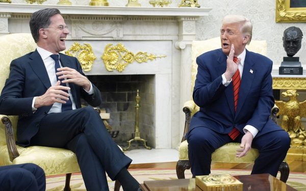 Trump, discuții-șoc cu Rutte: SUA, gata să părăsească NATO