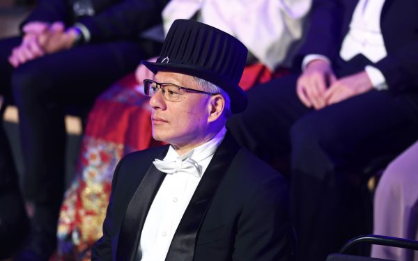 Jensen Huang, directorul general al NVIDIA, nu anticipează un val masiv de concedieri în urma implementării pe scară largă a inteligenței artificiale (AI)