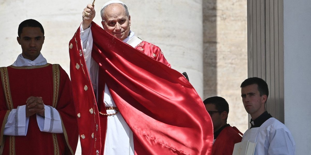 Trump, atac la Papa Francisc: „E groaznic în politică externă!”