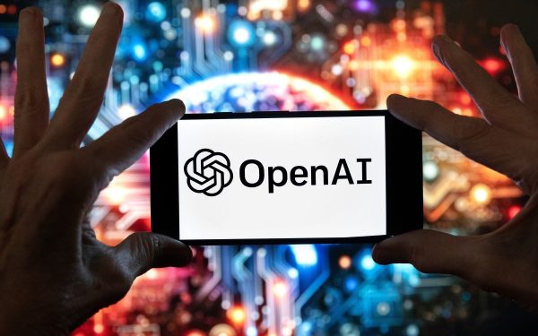 OpenAI a anunțat marți închiderea platformei Sora, o aplicație de creare de videoclipuri generative cu ajutorul inteligenței artificiale, lansată în urmă cu aproape un an