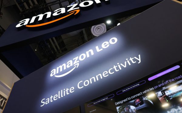 Amazon dă lovitura: Cumpără Globalstar cu 11,57 miliarde dolari, rivalizând Starlink