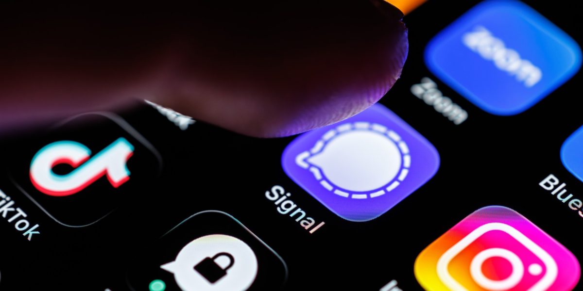 FBI recuperează mesaje Signal șterse de pe un iPhone