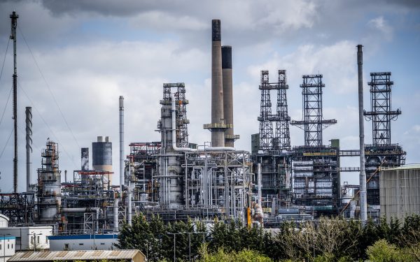 Petrolul, prăbușit de războiul cu Iranul: Lumea, 50 miliarde dolari pierdere