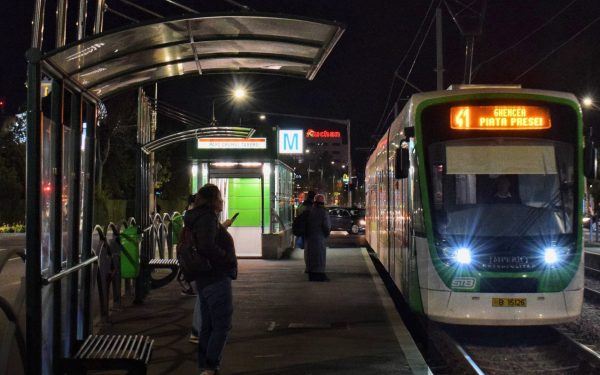 STB anunță programul mijloacelor de transport pentru Paște: Linia 41 circulă în noaptea de Înviere Societatea de Transport București (STB) a dat publicității programul mijloacelor de transport de suprafață pentru perioada sărbătorilor pascale din 2026