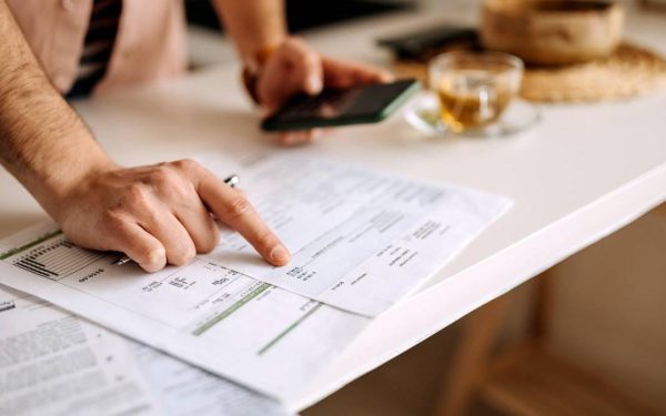 USR vrea ca facturile în valută să aibă cursul BNR din ziua anterioară