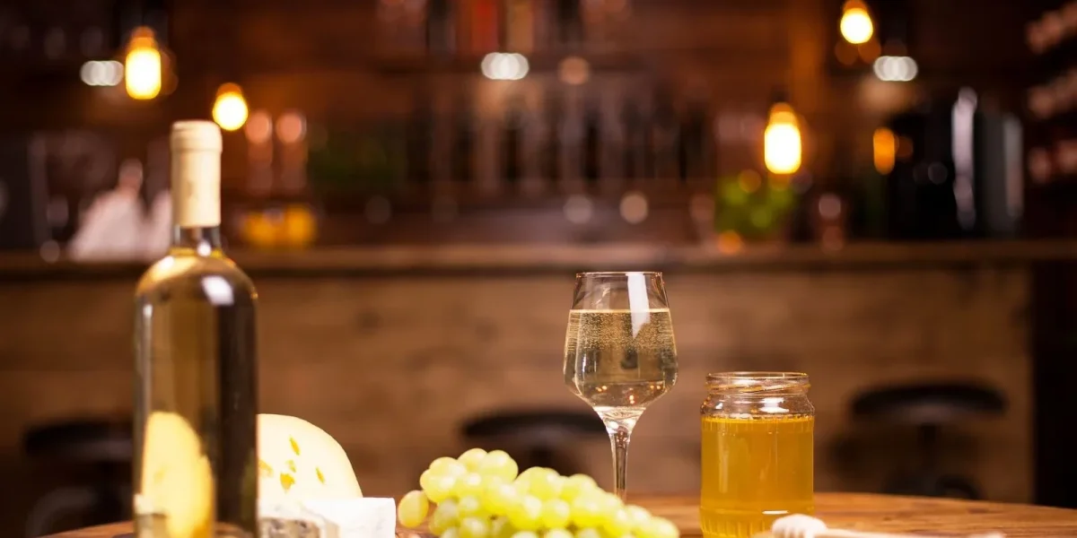 Un lanț de magazine din România deschide primul pub european